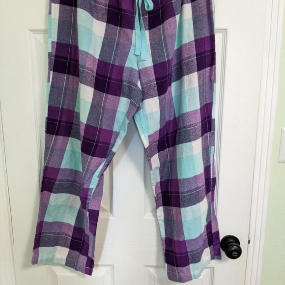 Bundle of Women's Pajama's Size 2XL - Picture 4 of 11
